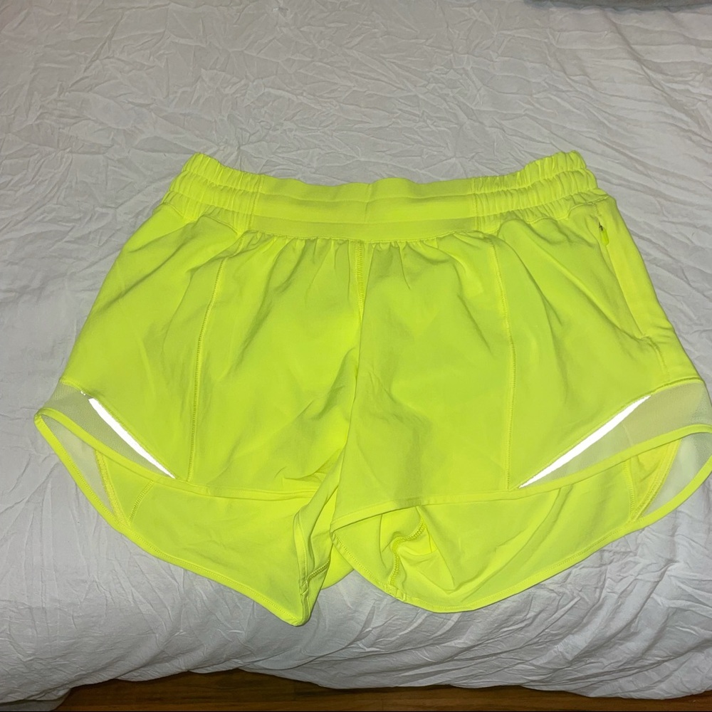 Lululemon Hotty hot shorts